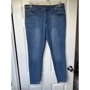 Tahari Women's Size 16 Chloe Fit Solution Skinny Jeans